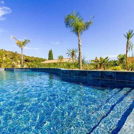 Select'sohome - T2 Pour 4 Personnes A Saint-clair Au Lavandou Avec Vue Mer, Piscine Et Parking Prive - 180sud-c02 * Le Lavandou